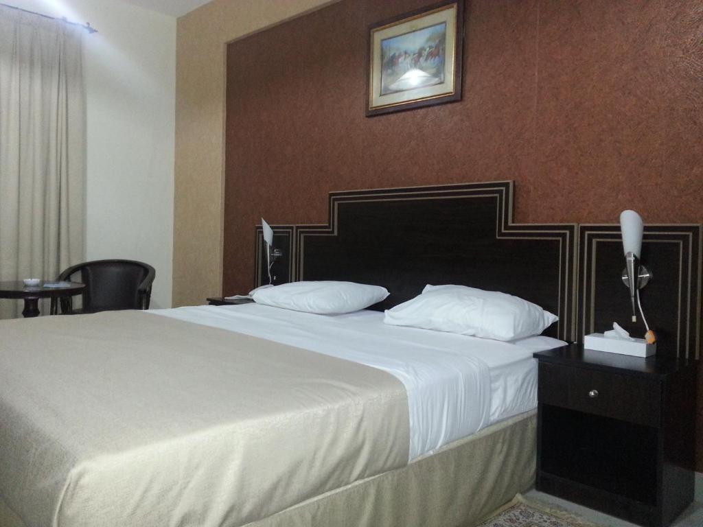 Dolphin Hotel Muscat Exterior photo